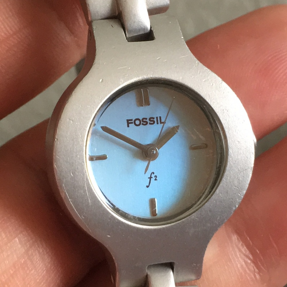 Fossil F2 Watch - image 4